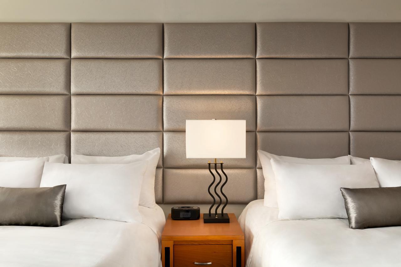 Poco Inn And Suites Hotel And Conference Center Port Coquitlam Ngoại thất bức ảnh