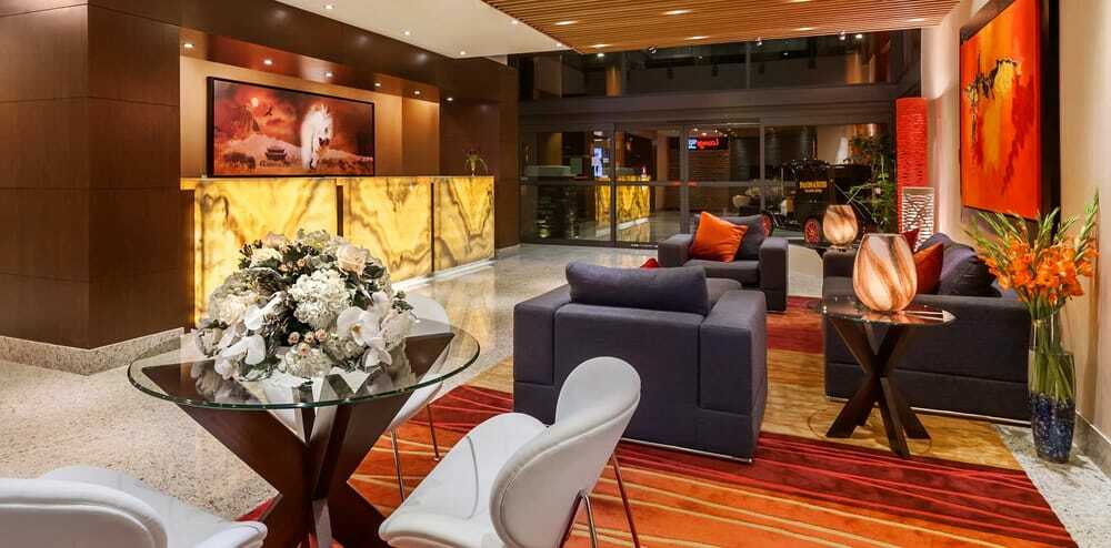 Poco Inn And Suites Hotel And Conference Center Port Coquitlam Ngoại thất bức ảnh